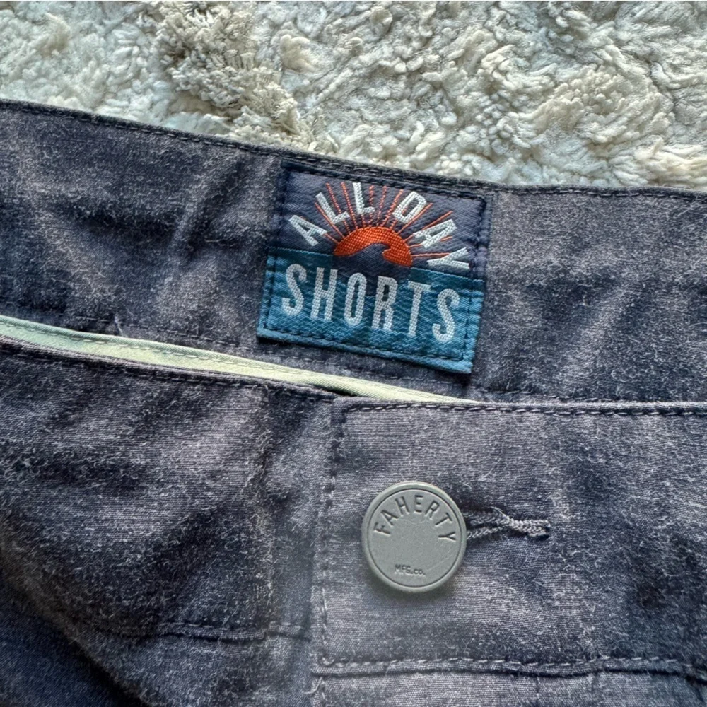 Faherty All Day Shorts blue navy 9 inch inseam Drawstring MSC0007 32